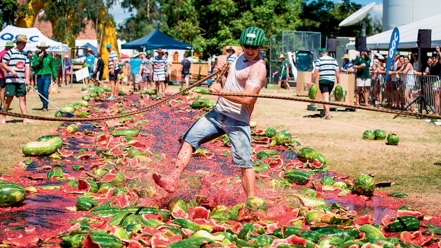 فستیوال هندوانه چین‌چیلا | Chinchilla Melon Festival